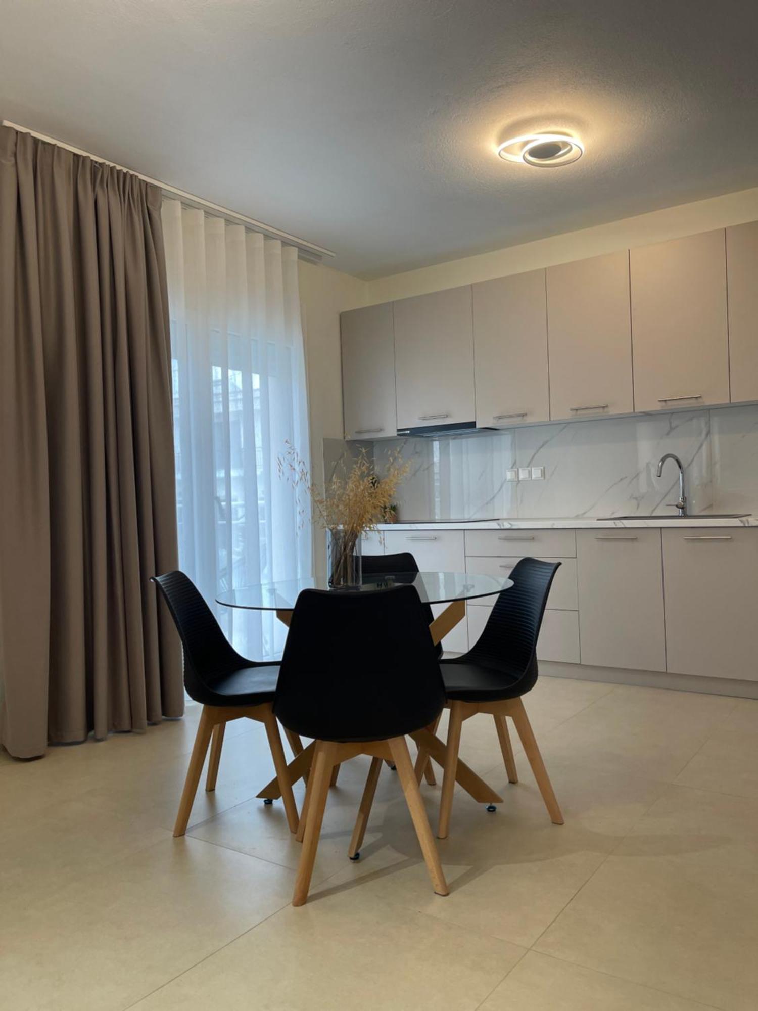 Apartment Milto's *