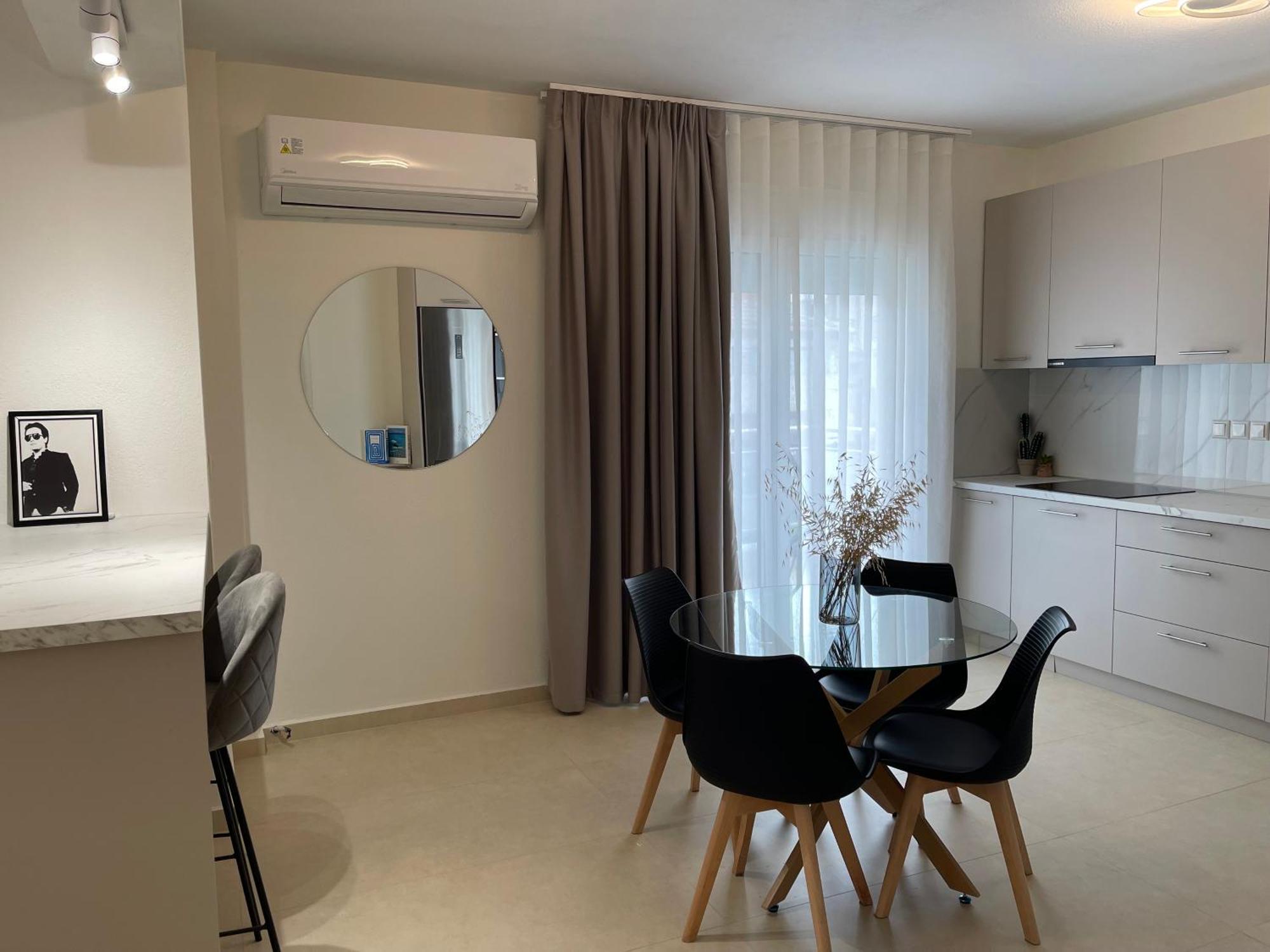 Apartment Milto's *